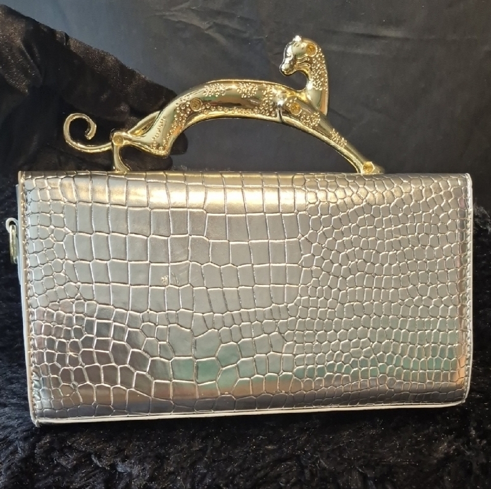 Chic Silver Crocodile Embossed Clutch with Gold Leopard Handle - Picture 11 of 17